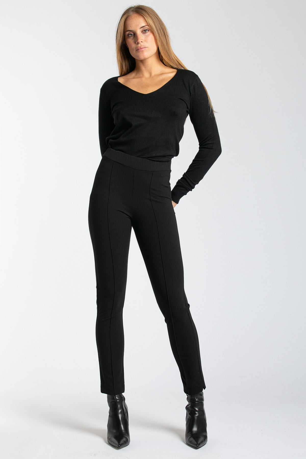 Maglia basic scollo a V