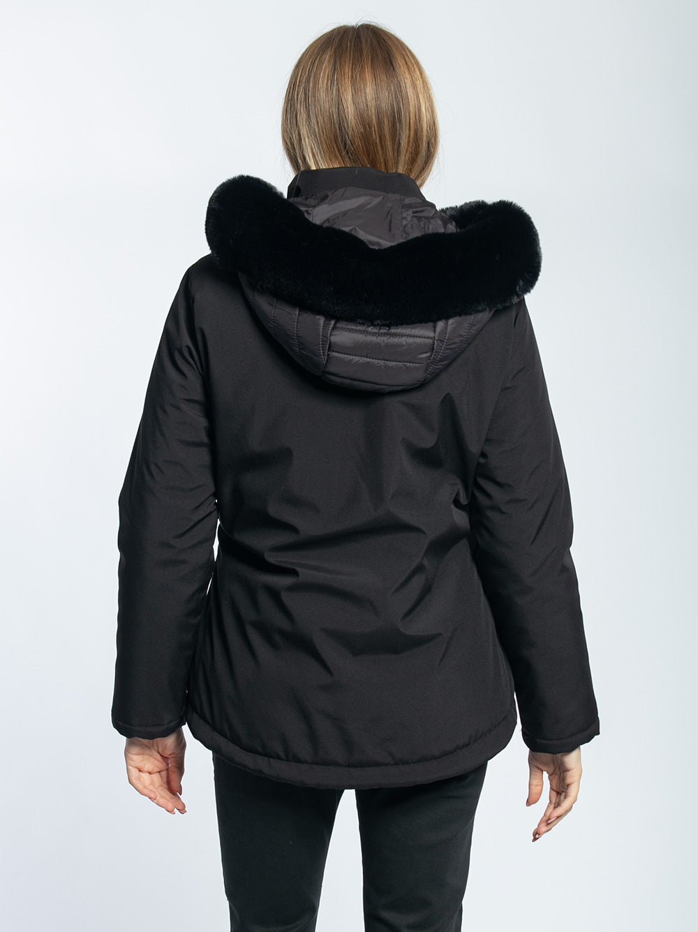 Parka corto con cappuccio staccabile